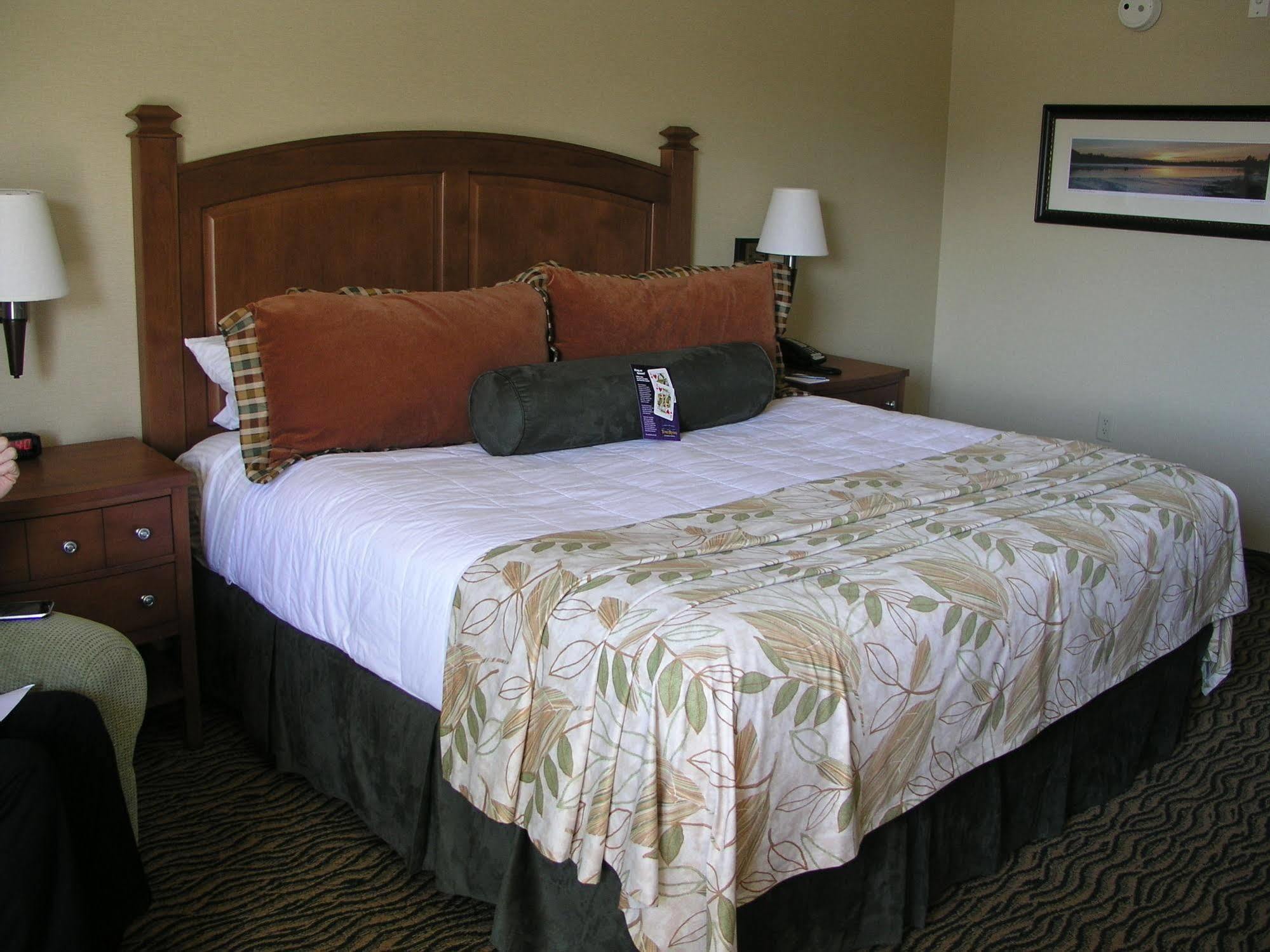Three Rivers Casino Hotel 3*
